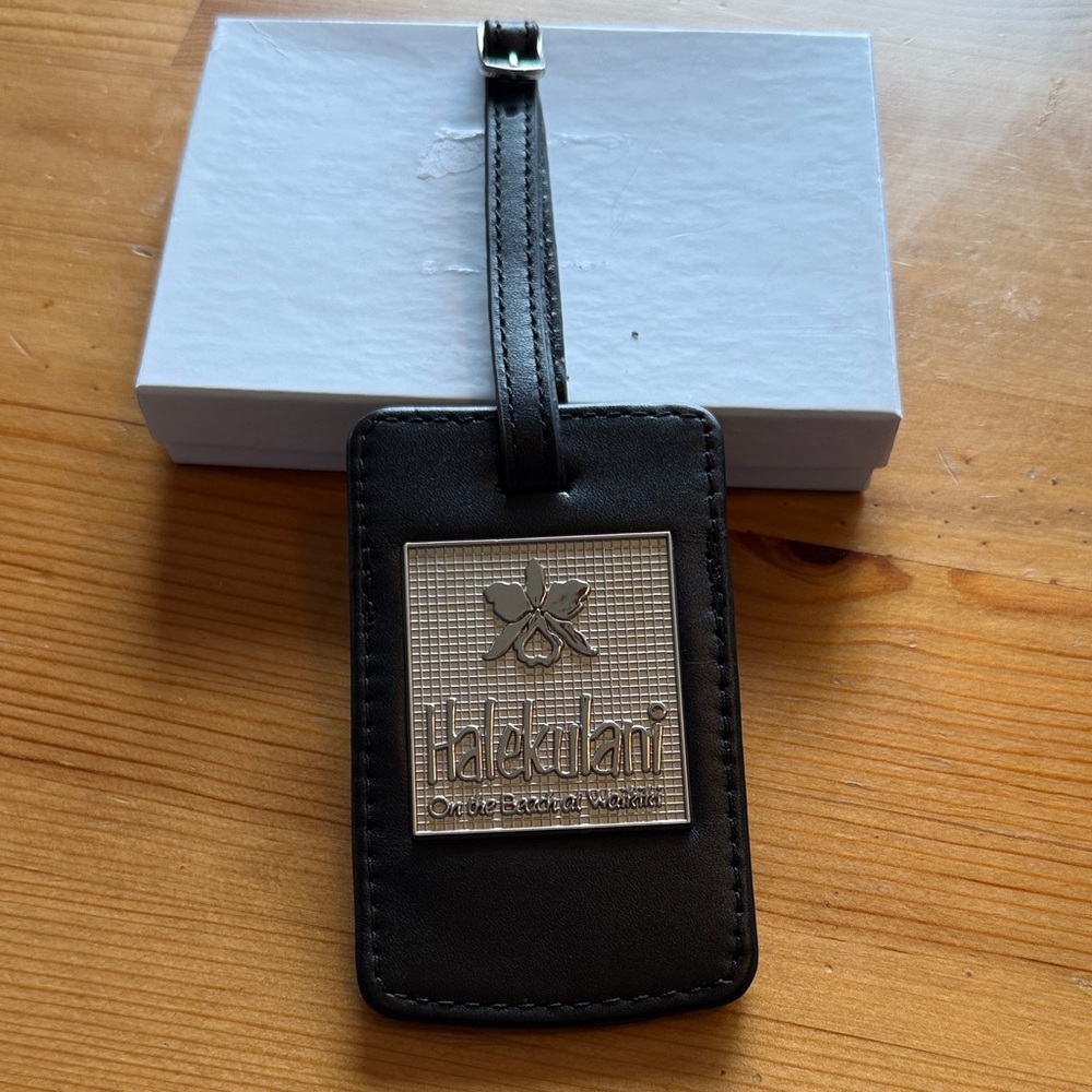 Black Luggage Tag